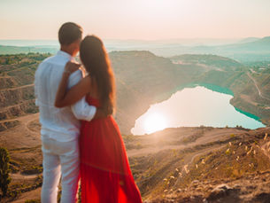 Group Tour vs Private Holiday: What’s Right for You?