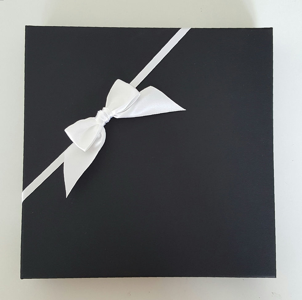 Thumbnail: Personalised Graduation Card Any Skin Tone Any Colour Cap & Gown Any Hair Style