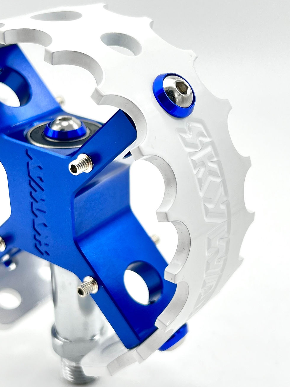 Thumbnail: PRO ROUND DRESS UP KIT FOR CAGES