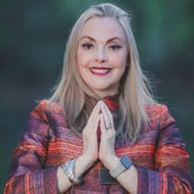 Myriam Dech