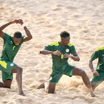 La sélection sénégalaise de beach-soccer poursuit son stage de préparation à Dubaï, aux Émirats arabes unis. 