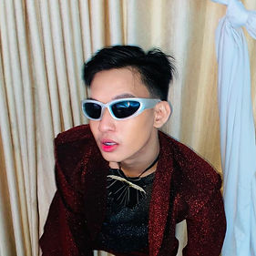 about me pic.jpg