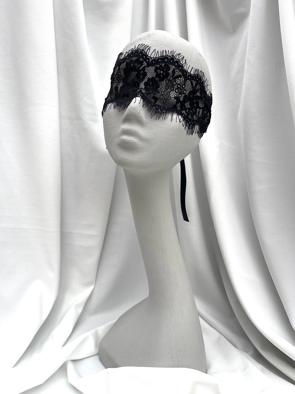 Thumbnail: Black lace Masquerade Mask