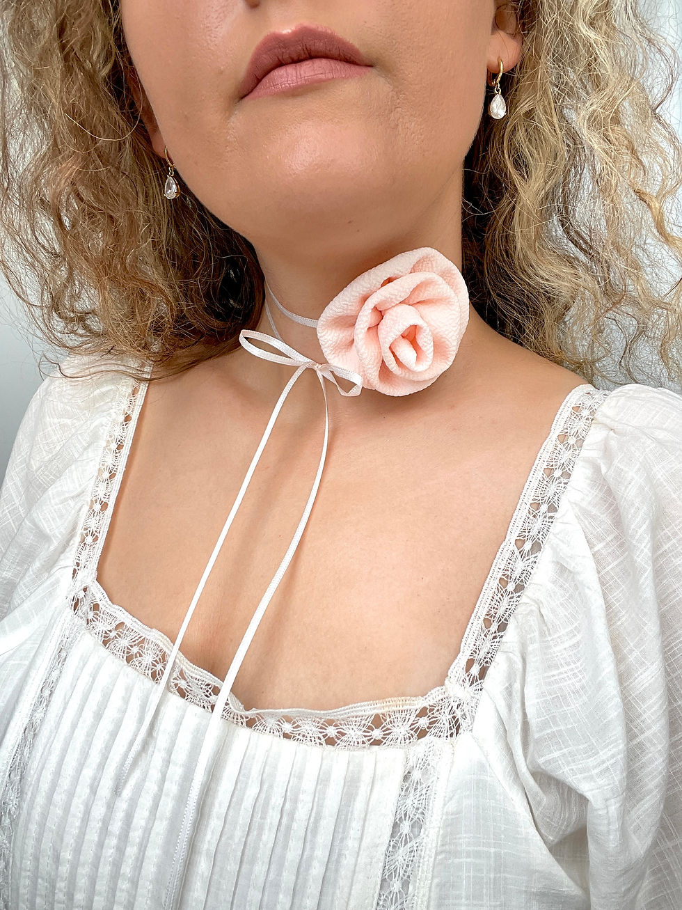 Thumbnail: Flower Choker