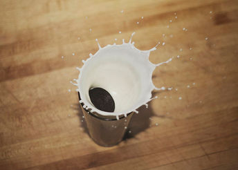 MIND BLOWN! We've Been Dunking Oreos WRONG! [Video]