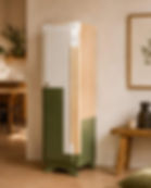 Armoire Mado relookée vert olive, blanc et bois naturel