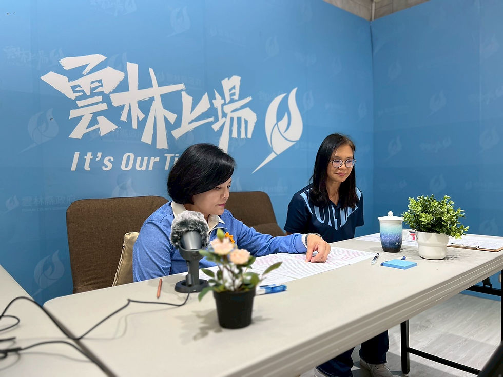 雲林縣張麗善縣長(左)向聽眾解惑「在宅急症照護」