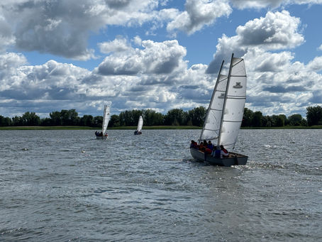 Offre d'emploi : Chef/Cheffe de bord voile-aviron