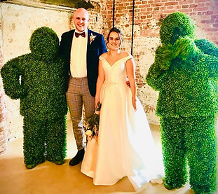 LOWESTOFT WEDDING HIRE THE HEDGE MEN WEDDING DAY