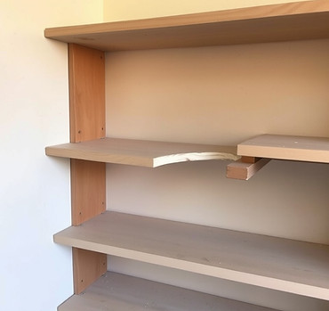 A broken shelf..jpg