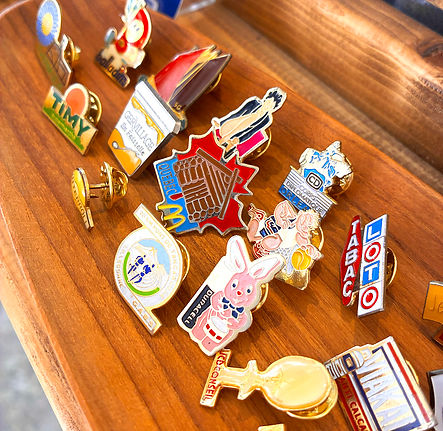 PINS 木のトレー.jpg