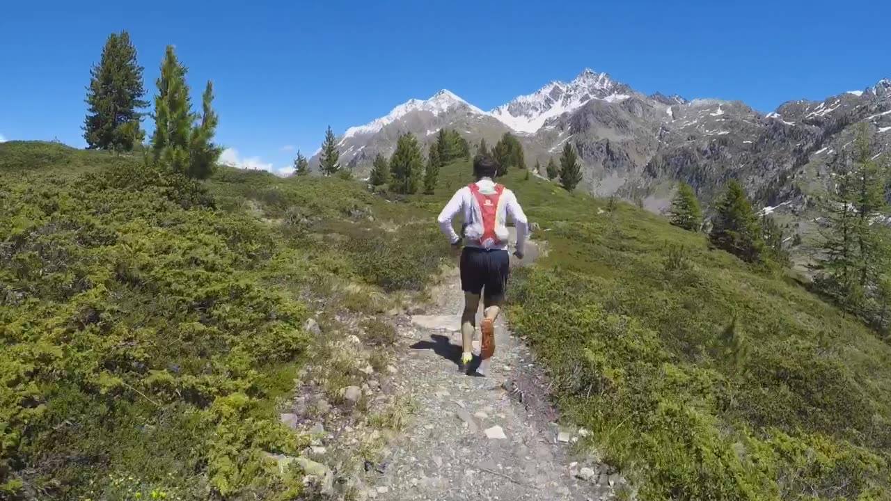 Passato il Rifugio Deffeyes, si scende verso la Thuilette, col Monte Bianco sullo sfondo!
La Thuile Valle d'Aosta -Italy-