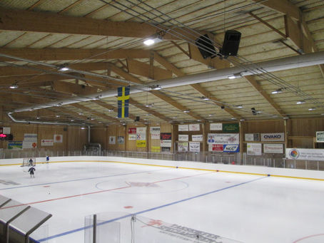 Hällefors municipality comments on the 30% savings in the ice rink.