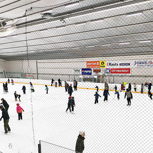 Pirkkala: l'une des patinoires les plus durables et les plus rentables de Finlande.
