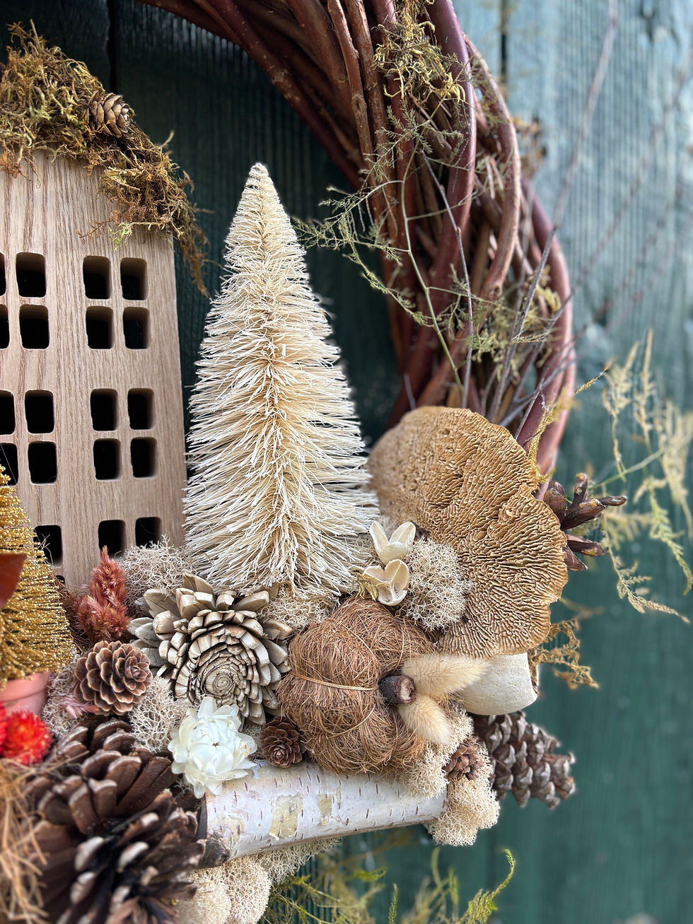 Thumbnail: Tis the Seasons Wreath