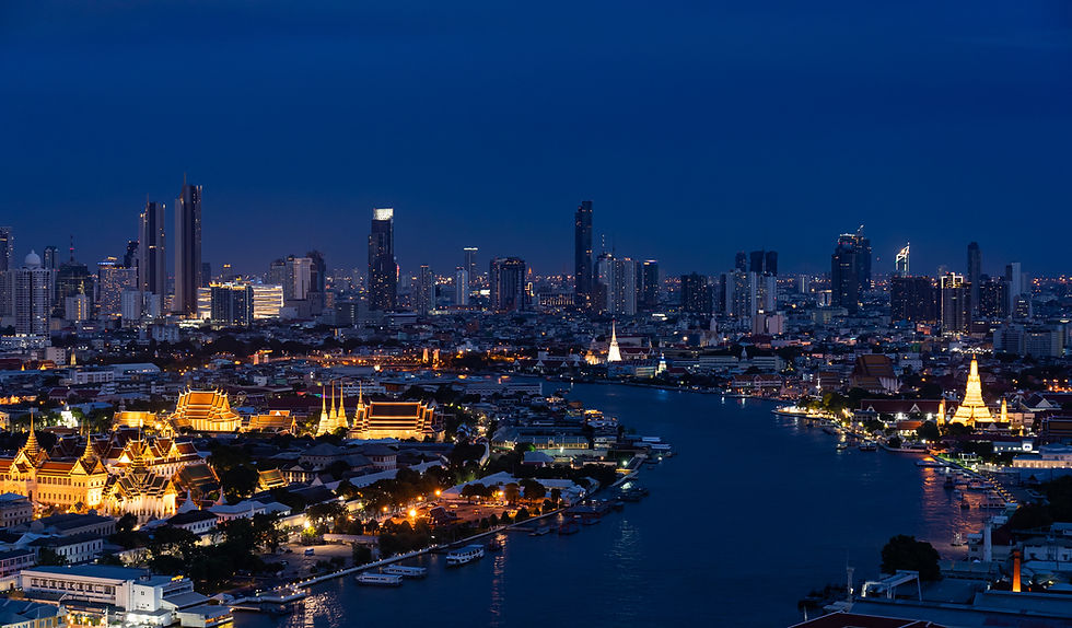 medium-vecteezy_cityscape-of-bangkok-at-twilight-with-view-of-grand-palace_10222084_medium