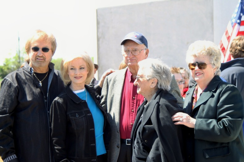 Duane Allen Family | RRV Veteran Memorial