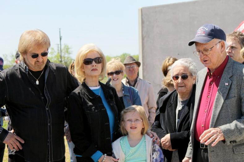 Duane Allen Family | RRV Veteran Memorial