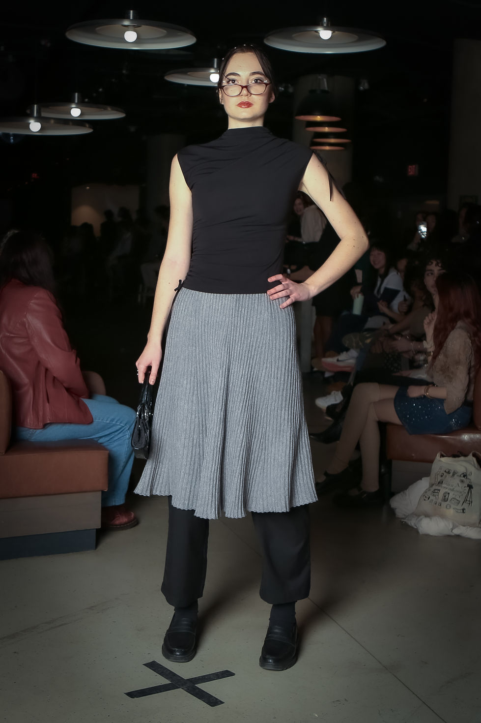 annabel: 90's contemp. secretary