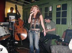 Yoko Hallelujah ヨーコハレルヤ(ハレルヤ洋子)