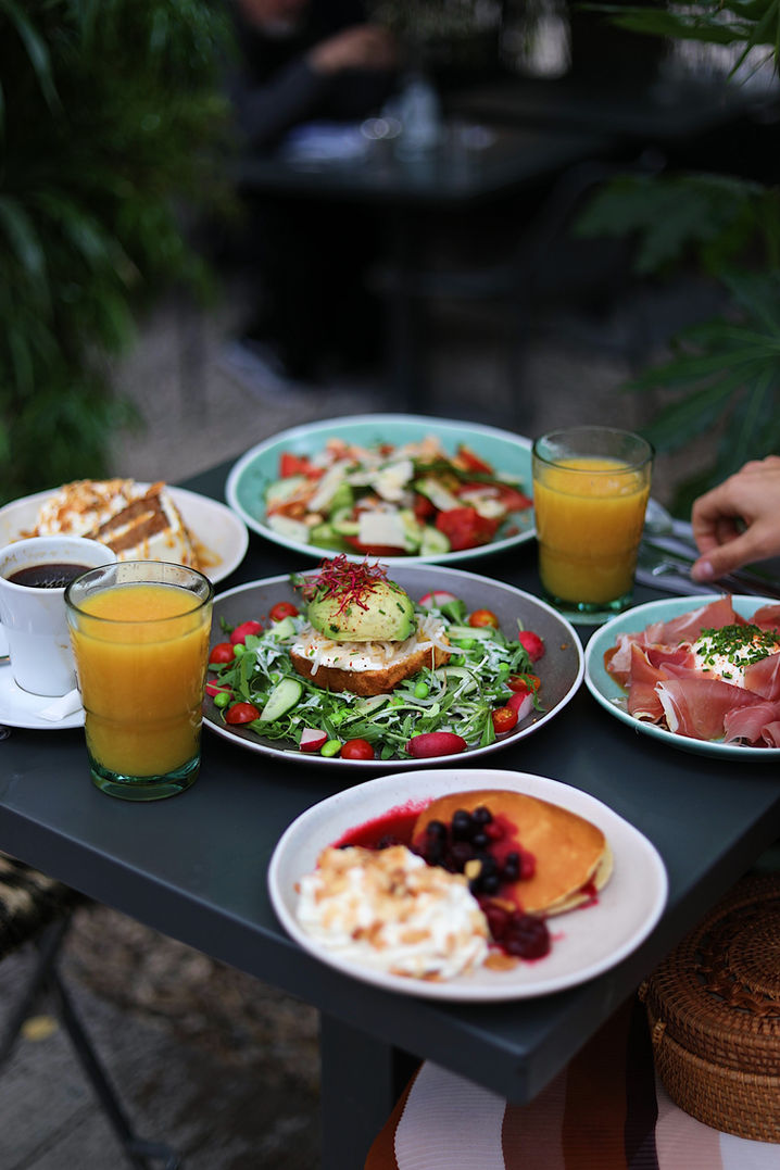 Au Café A on brunch le samedi & le dimanche !