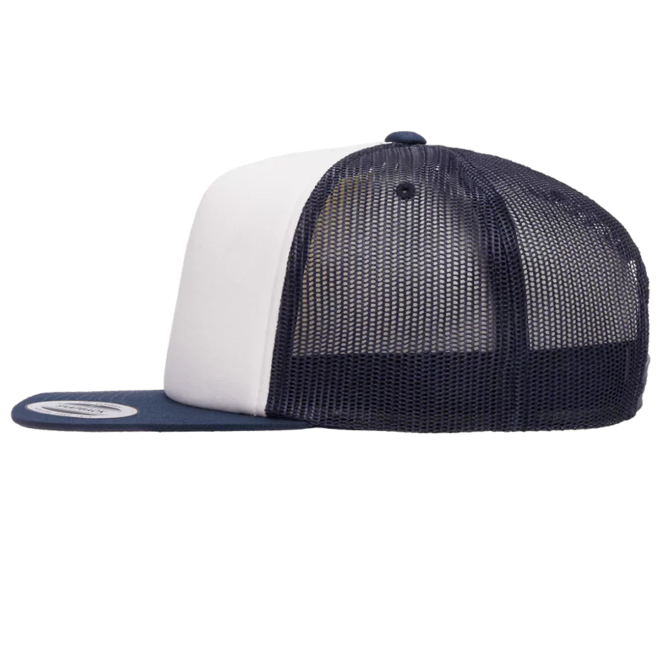 casquette-trucker-yupoong-white-front-6005-navy-white-navy-gauche.webp