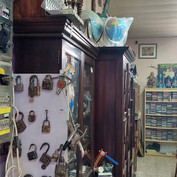 ענתיקה של מוטי במושב מבקיעים