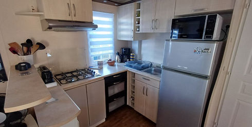 La cuisine du mobil home d'occasion à vendre au Camping Les Flots Bleus à Piriac sur Mer