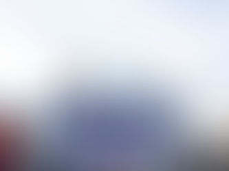 Pancarta en Madrid con la leyenda No sobran inmigrantes, sobran racistas