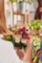 hands-florist-collect-wedding-bouquet-florist-work (1).jpg