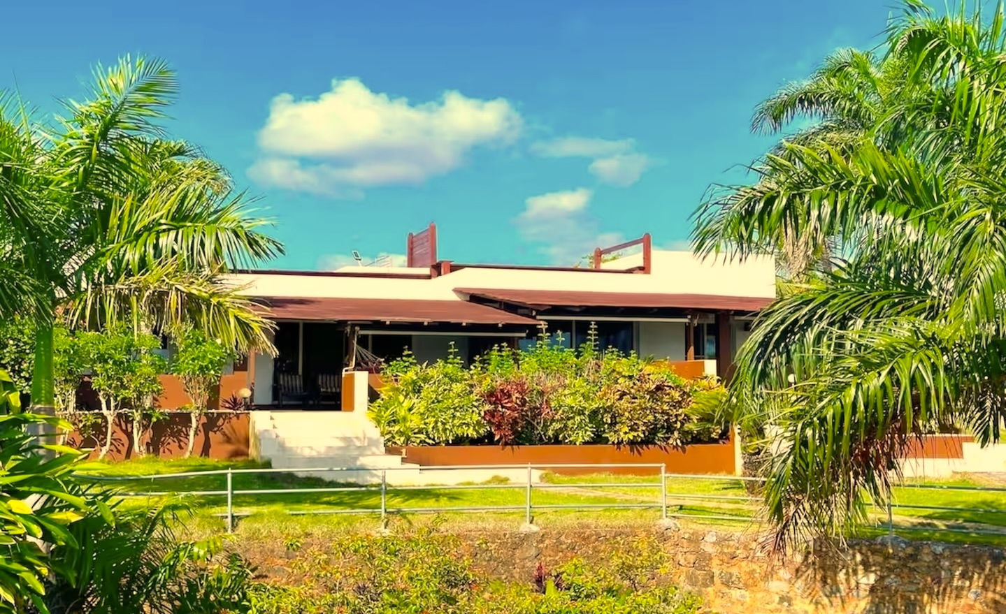 Elegant luxury villa suites with ocean views a Las Galeras Village