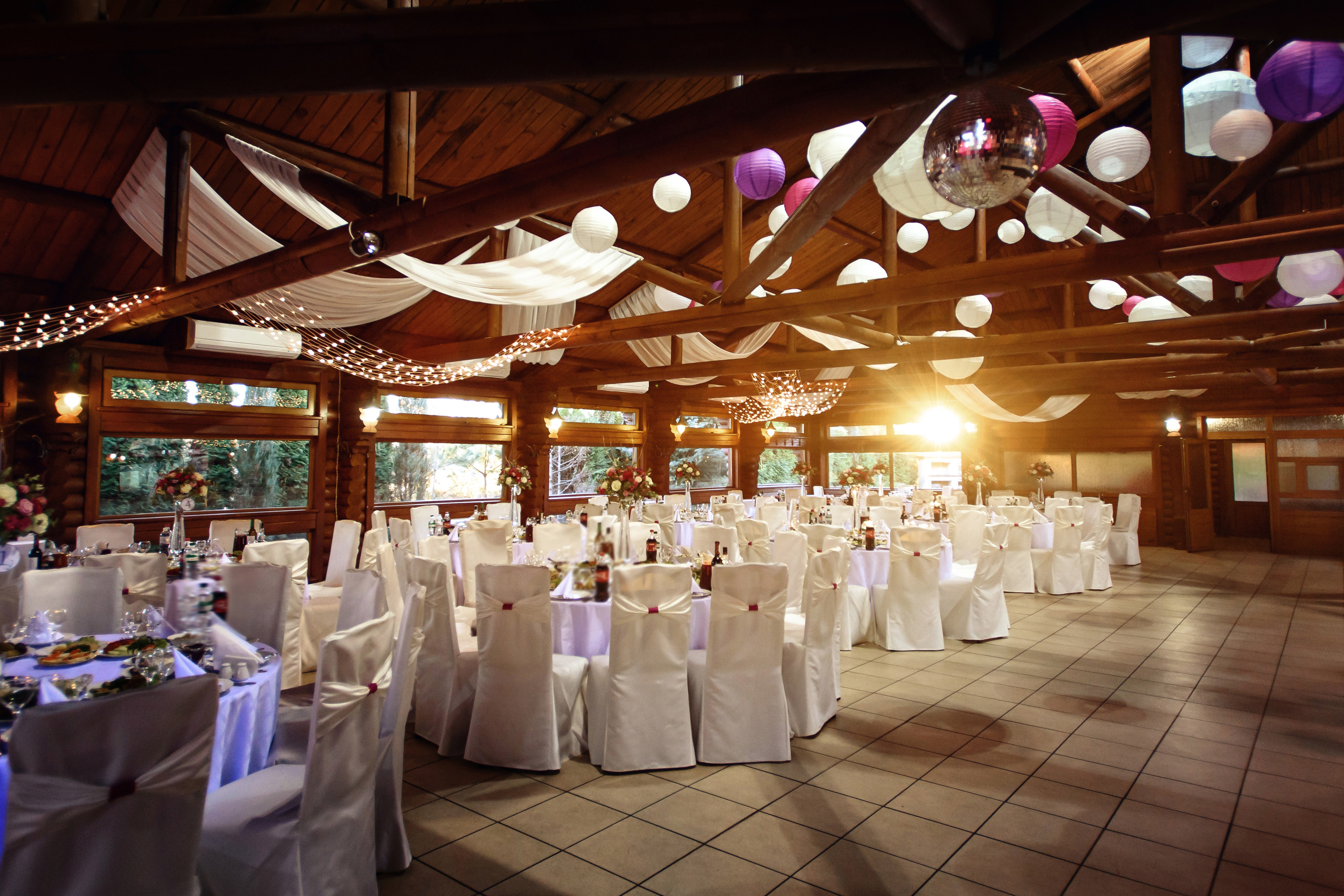 Barn rustig wedding