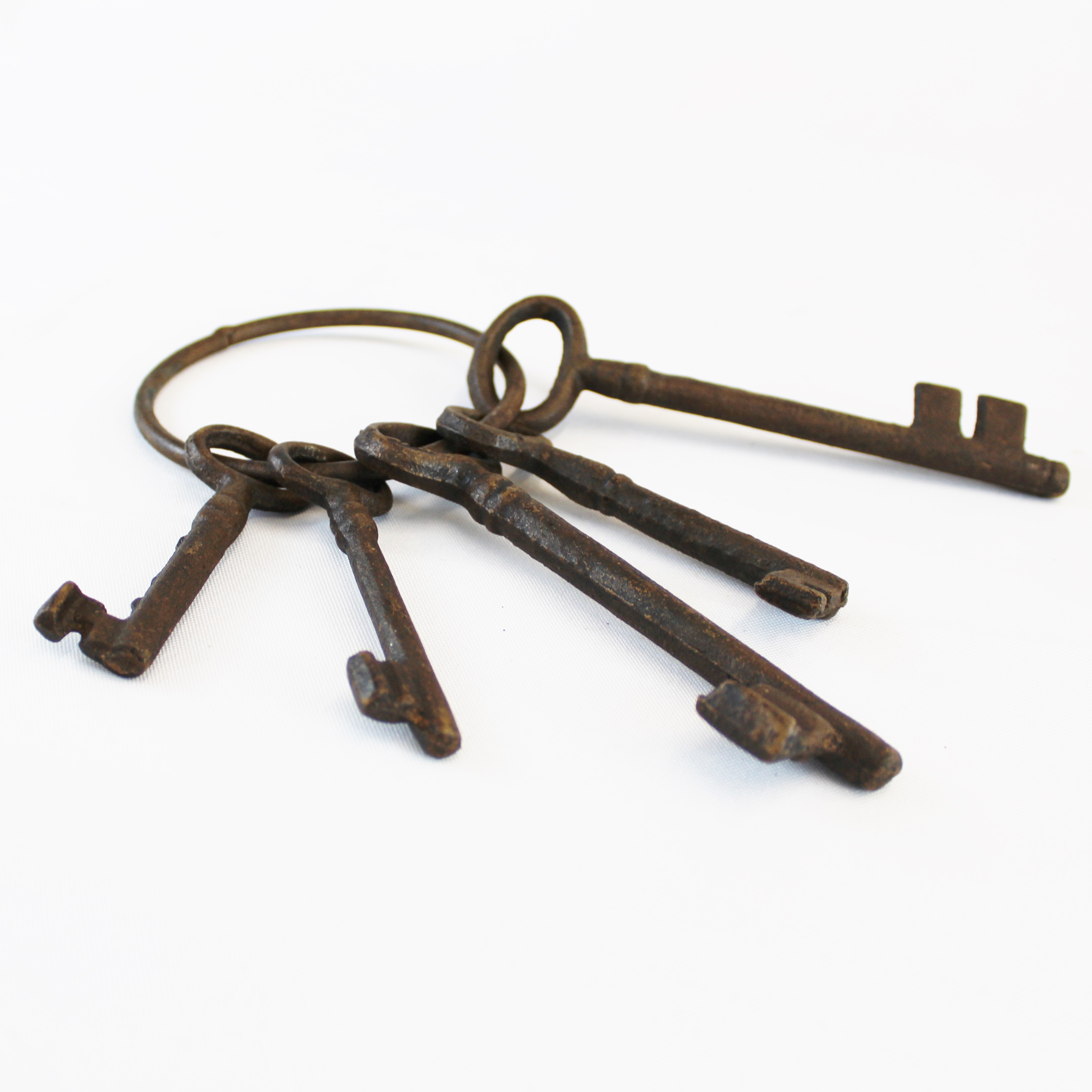 LARGE KEYS