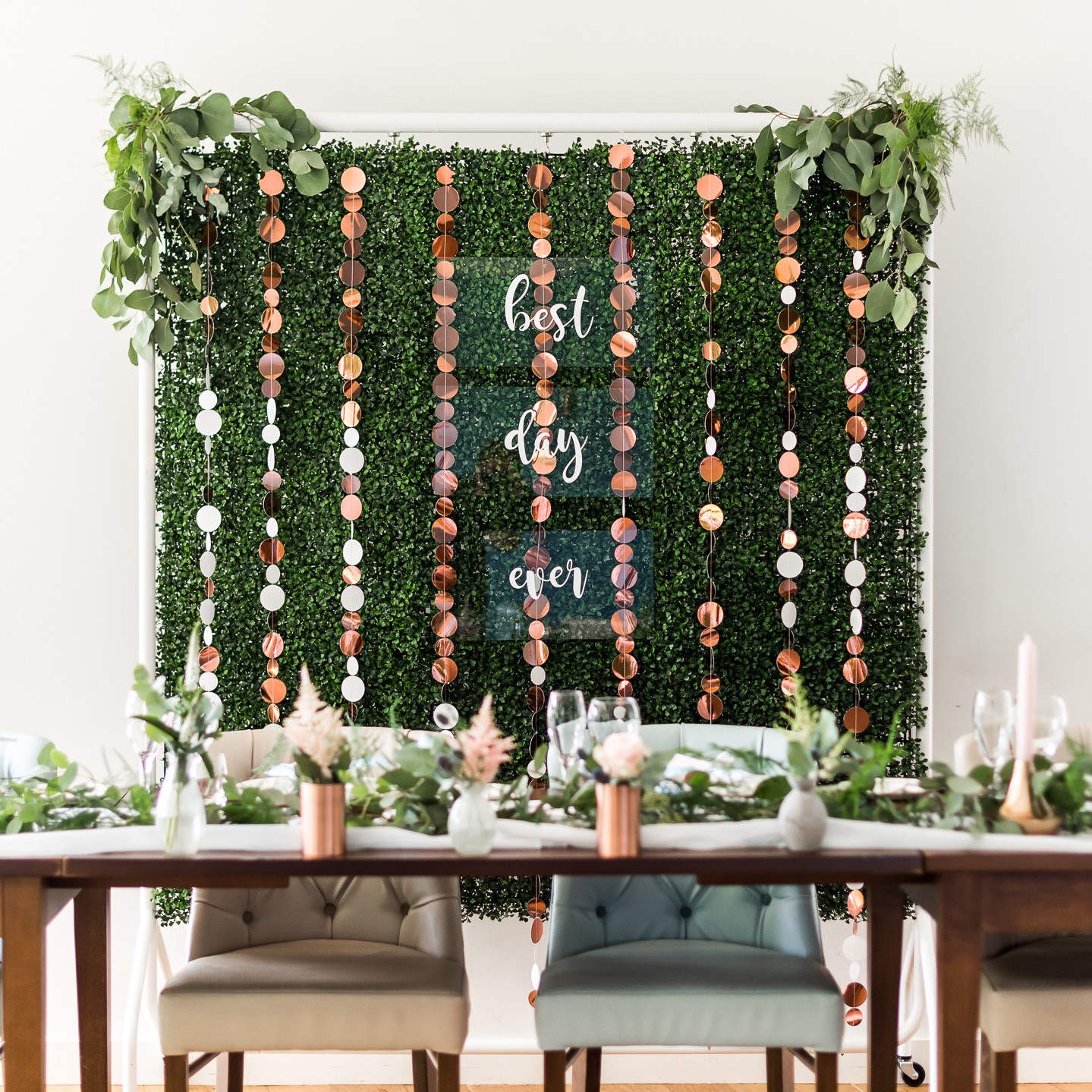 TOPIARY BACKDROP