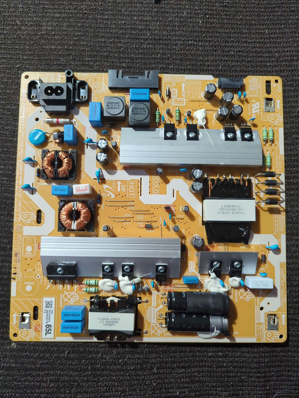 Miniatura: UN65NU6080 Main, Power and speakers kit. 