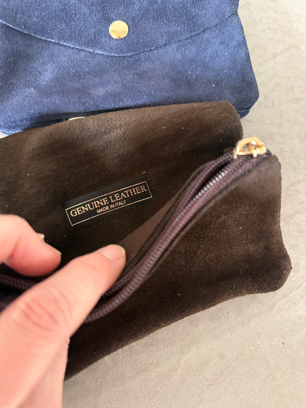 Thumbnail: Suède wallet