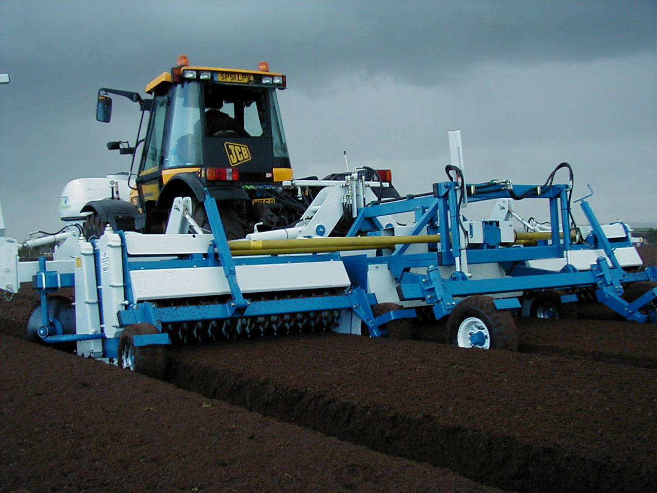 Bed Former Raised bed planting Niagri