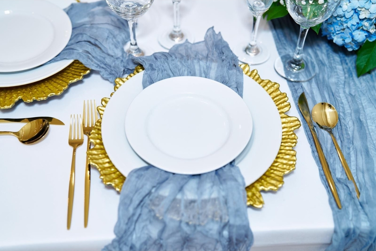 Gold Leaf Charger Plates Rental