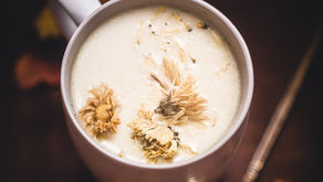 SÜTLÜ PAPATYA ÇAYI              (Chamomile Tea Latte)  