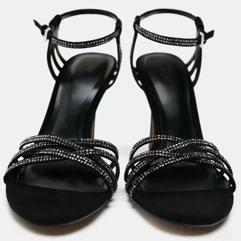 縮圖：Zara heels with box