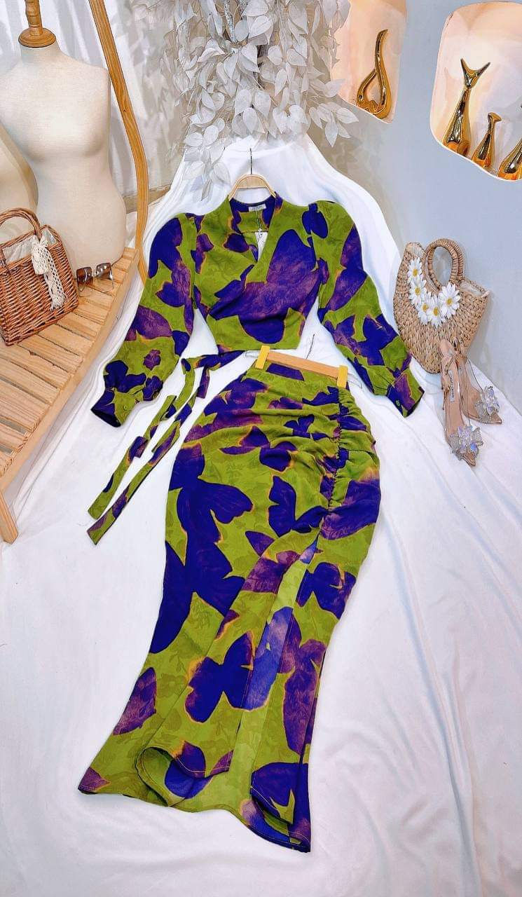 Thumbnail: Vietnam  made lady 2set cloth MOQ 50 pieces mix design  free size 