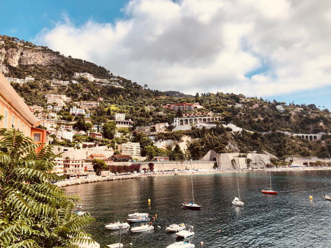 5 Ways a Travel Agent Can Help You Now