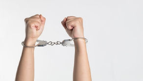 التماس للعليا: الشرطة تتصرف بصورة مخالفة للقانون، وتنتهك حقوق المعتقلين