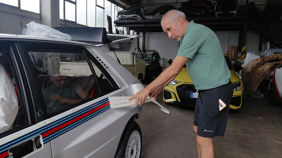Miniatura: LANCIA DELTA MARTINI 5