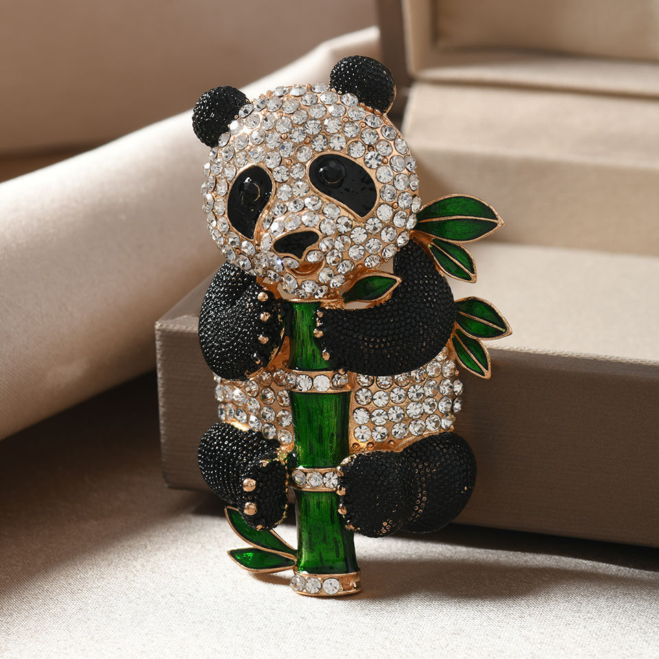 Thumbnail: Vintage Full Diamond Panda Brooch Stereo Large Glazed Animal Corsage Coat Access