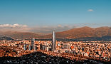 Santiago_de_Chile,_Desde_Cerro_San_Cristóbal_(cropped_panorama).jpg