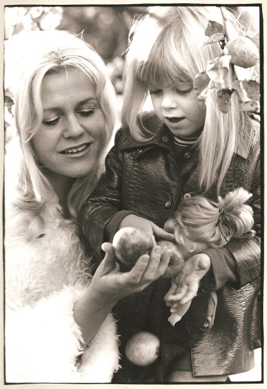 1972 0928 Husmodern (2)