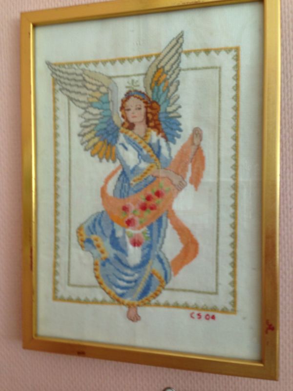 Denna bild har ett alt-attribut som är tomt. Dess filnamn är Broderi.jpg