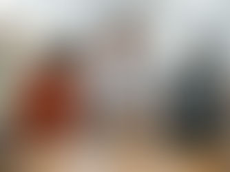 長者在導師示範下觀察立體打印機製作小模型