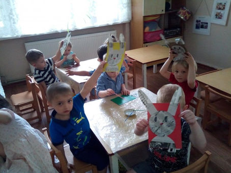Малыши осваивают нетрадиционные техники в аппликации